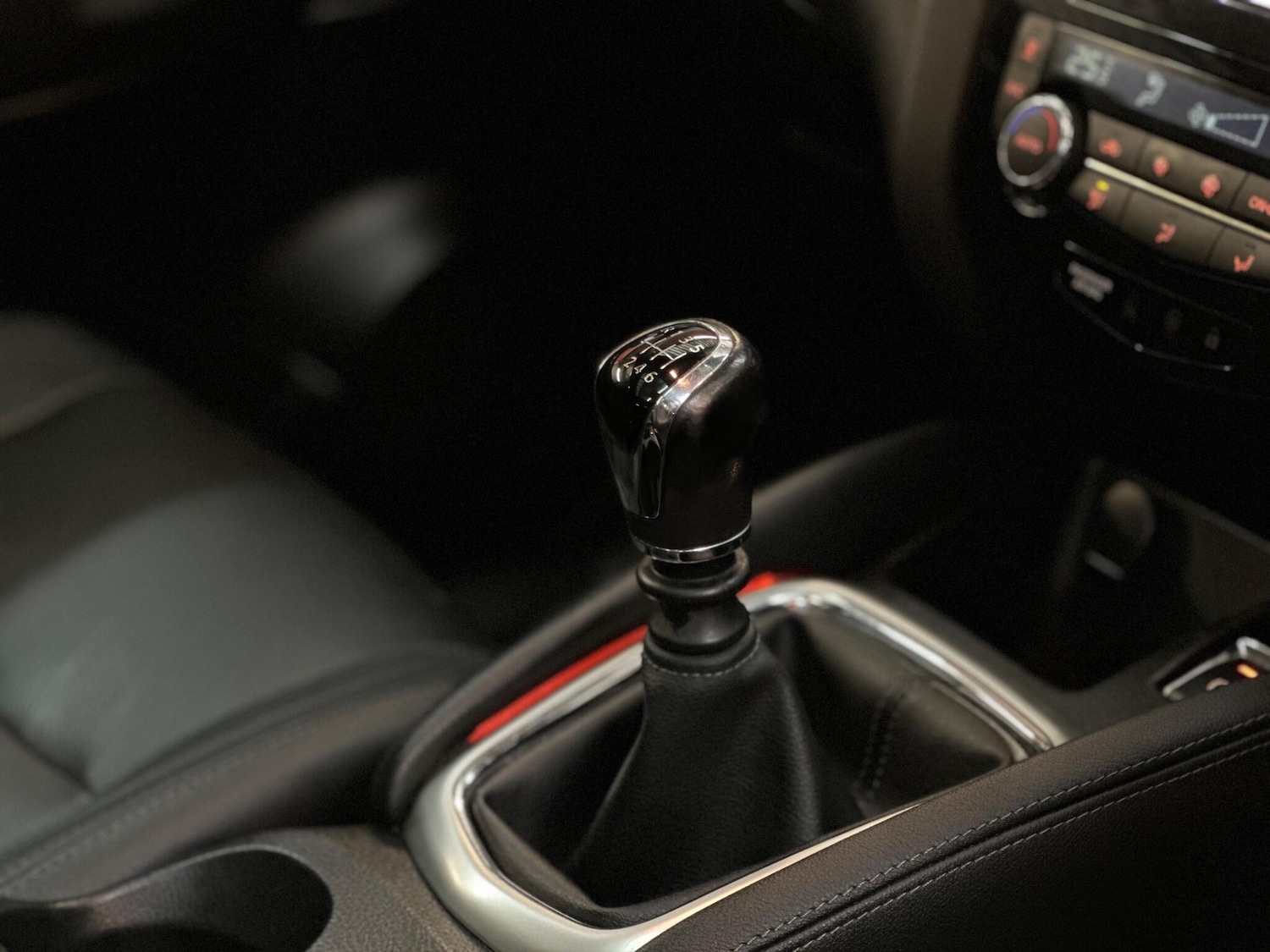 Used Nissan Qashqai for sale - 77238157: Photo 23