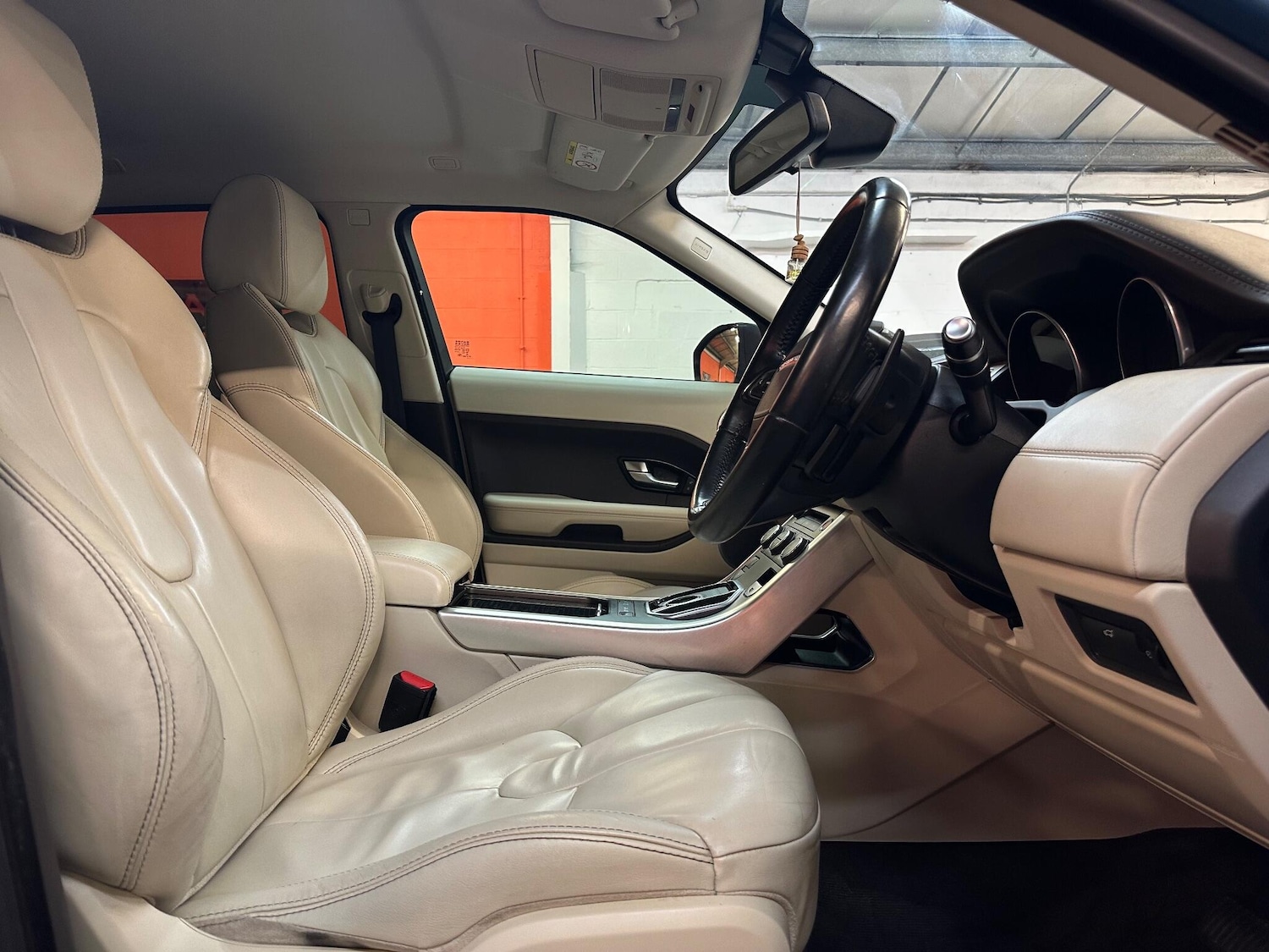 Used Land Rover Range Rover Evoque 2014 for sale - 76538358: Photo 13