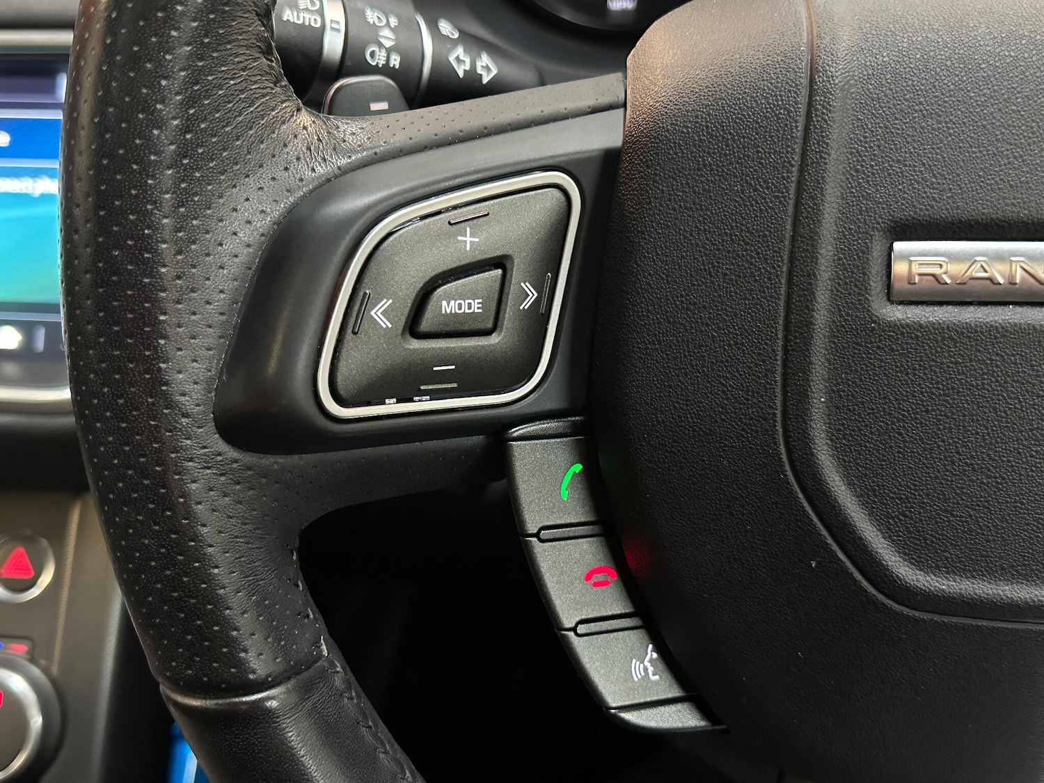 Used Land Rover Range Rover Evoque 2018 for sale - 76457642: Photo 30