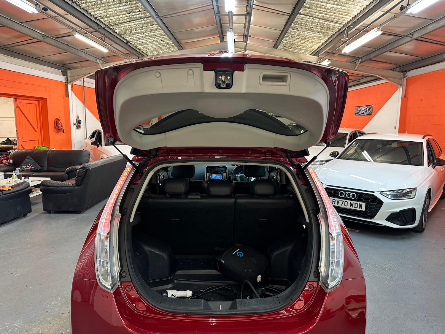 Used Nissan Leaf 2017 for sale - 78086944: Photo 19