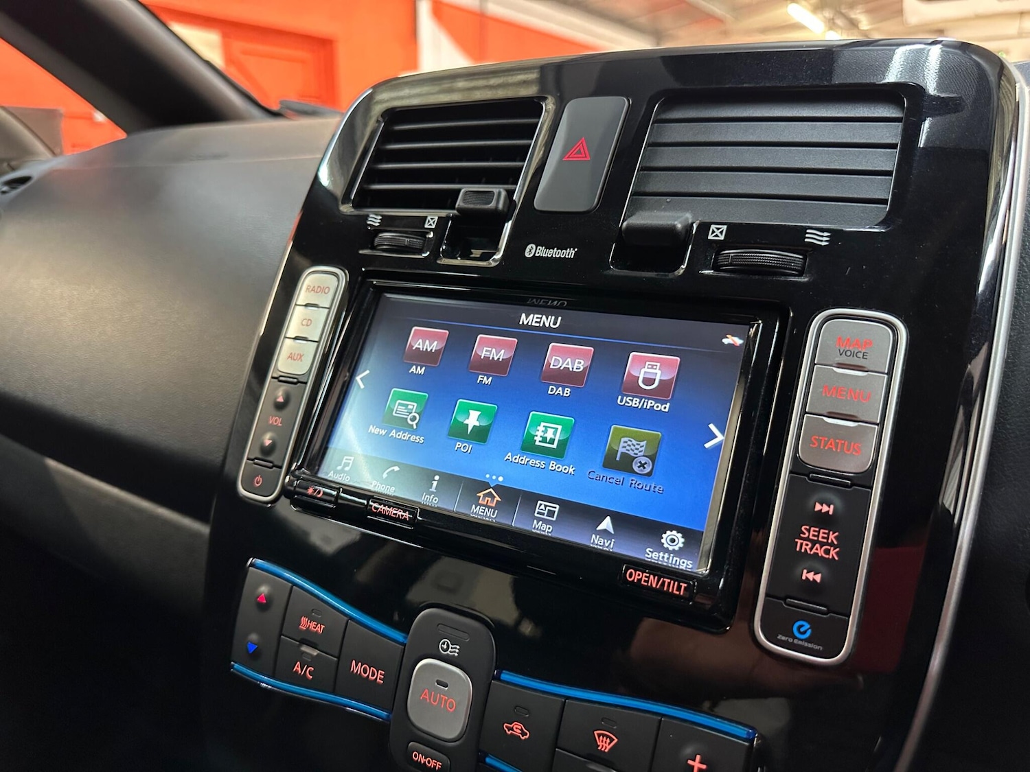 Used Nissan Leaf 2017 for sale - 78086944: Photo 25