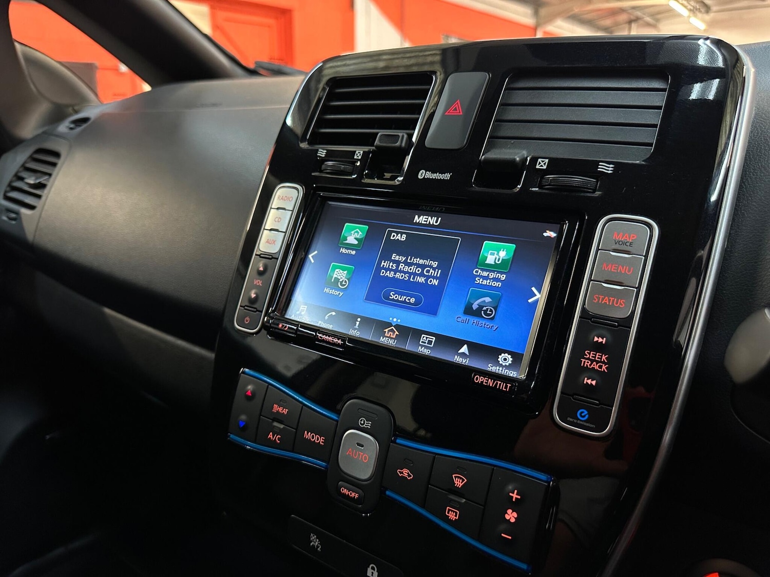 Used Nissan Leaf 2017 for sale - 78086944: Photo 27