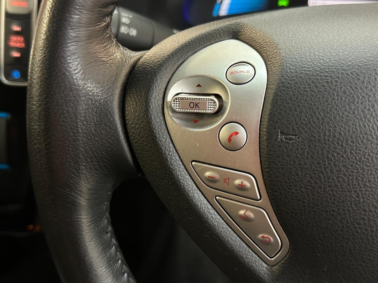 Used Nissan Leaf 2017 for sale - 78086944: Photo 29