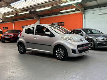 Used Peugeot 107 2010 for sale - 79532650: Photo