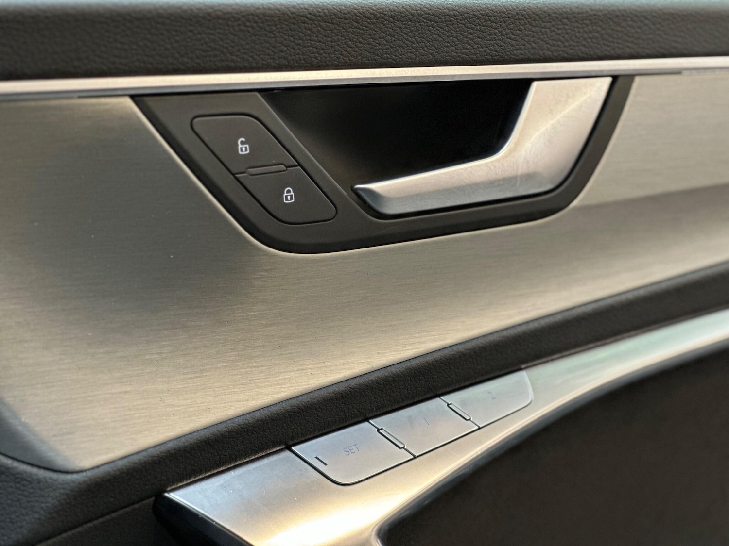 Used Audi A6 Saloon for sale - 77684312: Photo 34