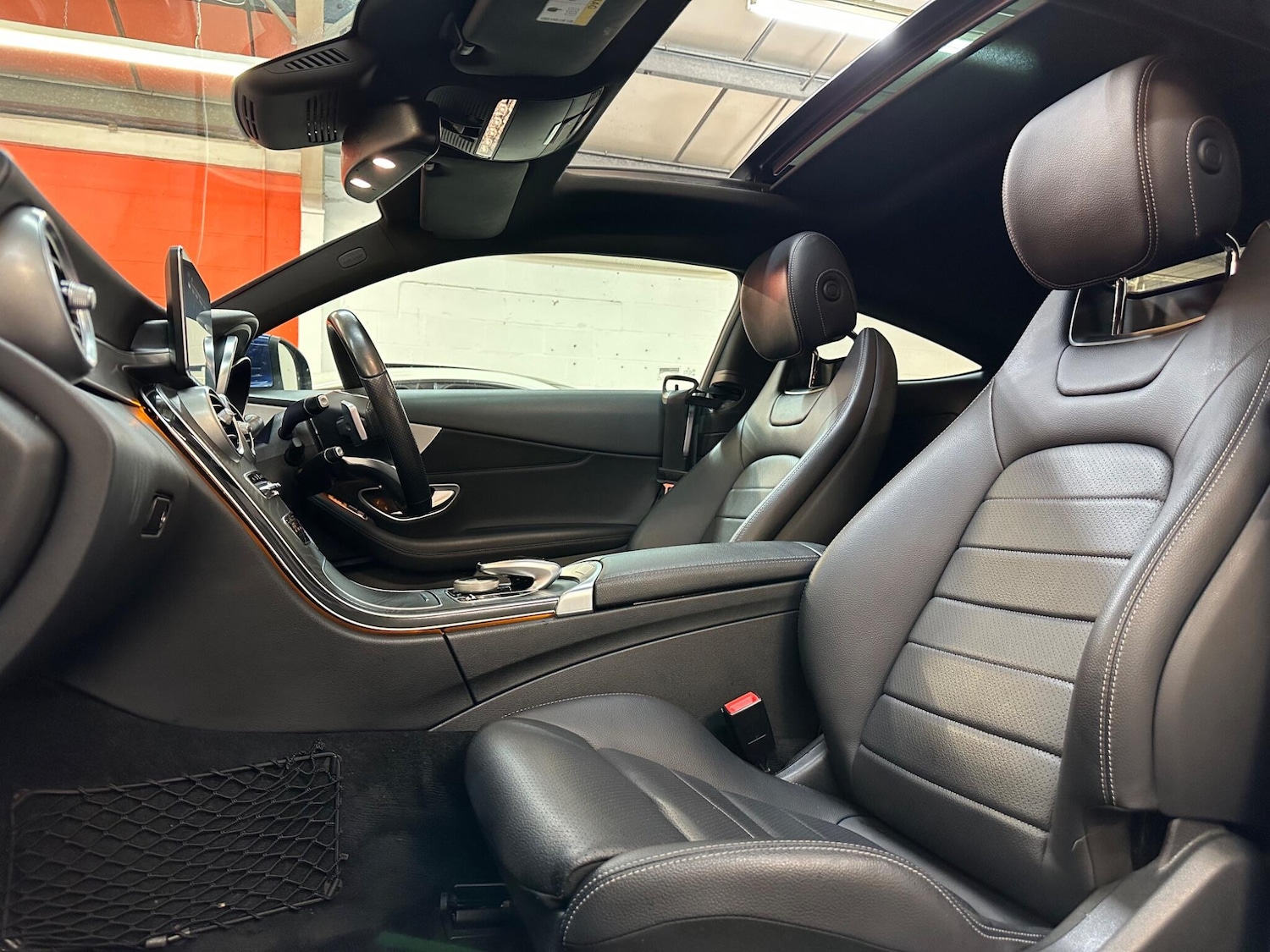 Used Mercedes-Benz C Class 2018 for sale - 78086575: Photo 14