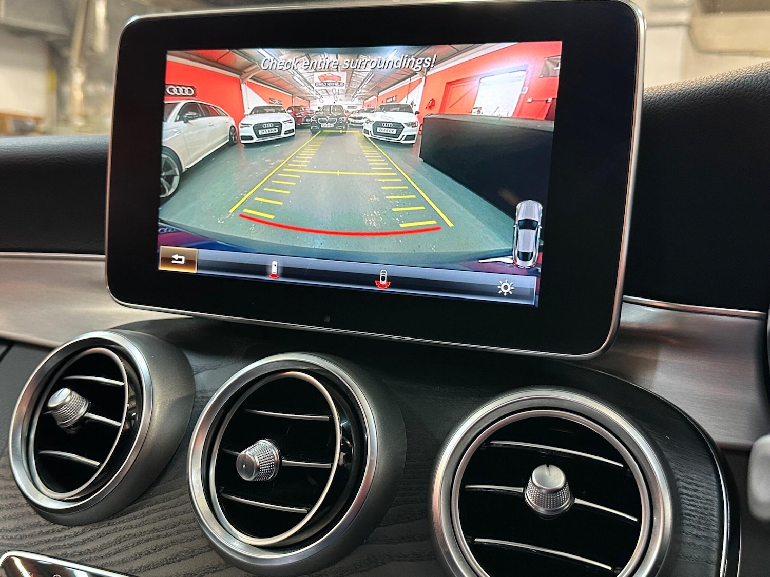 Used Mercedes-Benz C Class 2018 for sale - 78086575: Photo 24