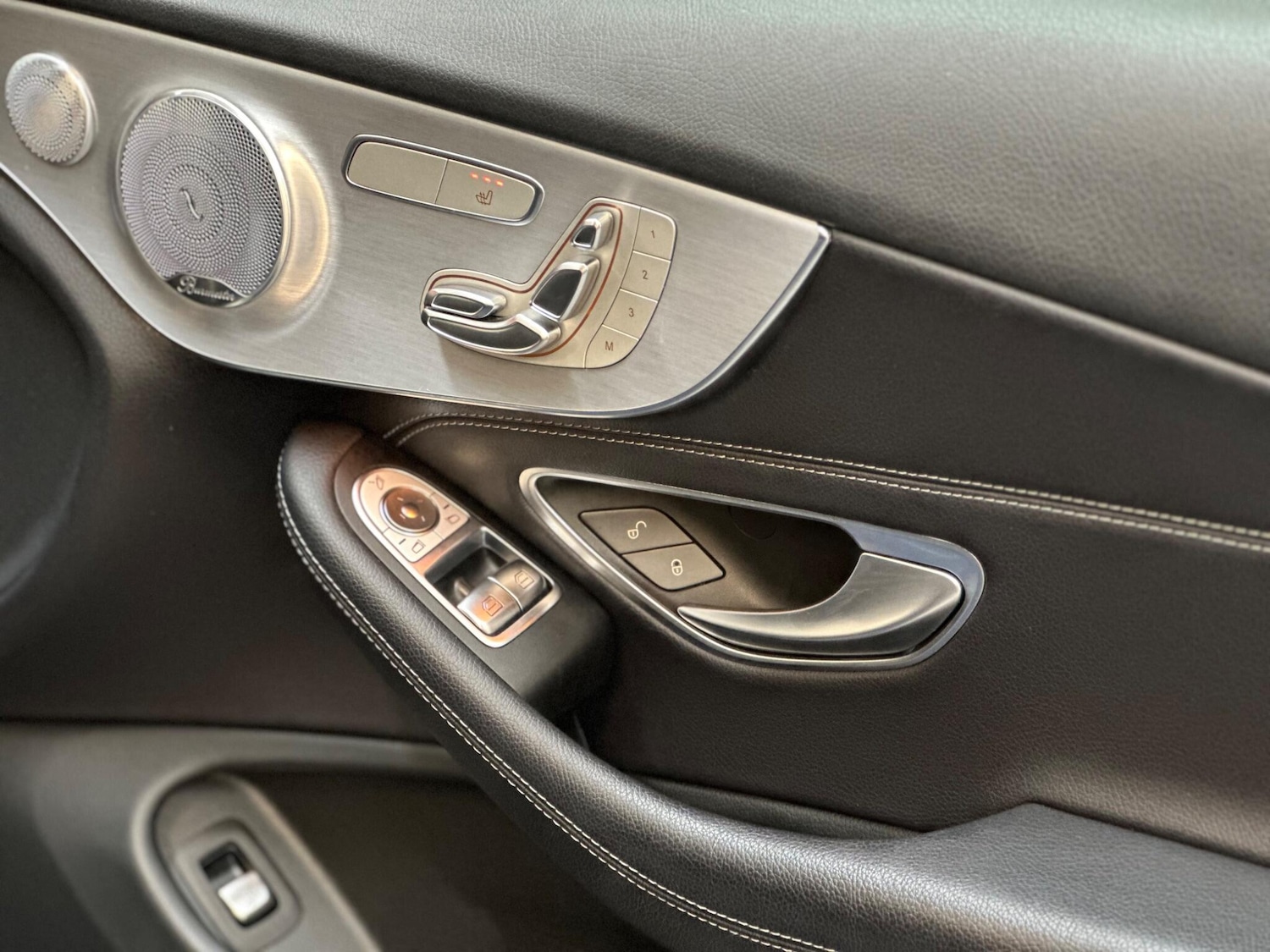 Used Mercedes-Benz C Class 2018 for sale - 78086575: Photo 31