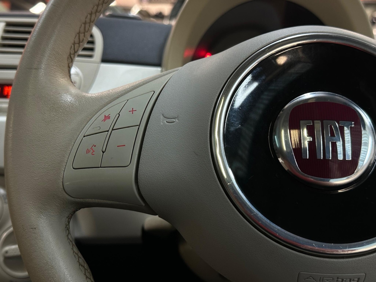 Used Fiat 500 2015 for sale - 76996456: Photo 26