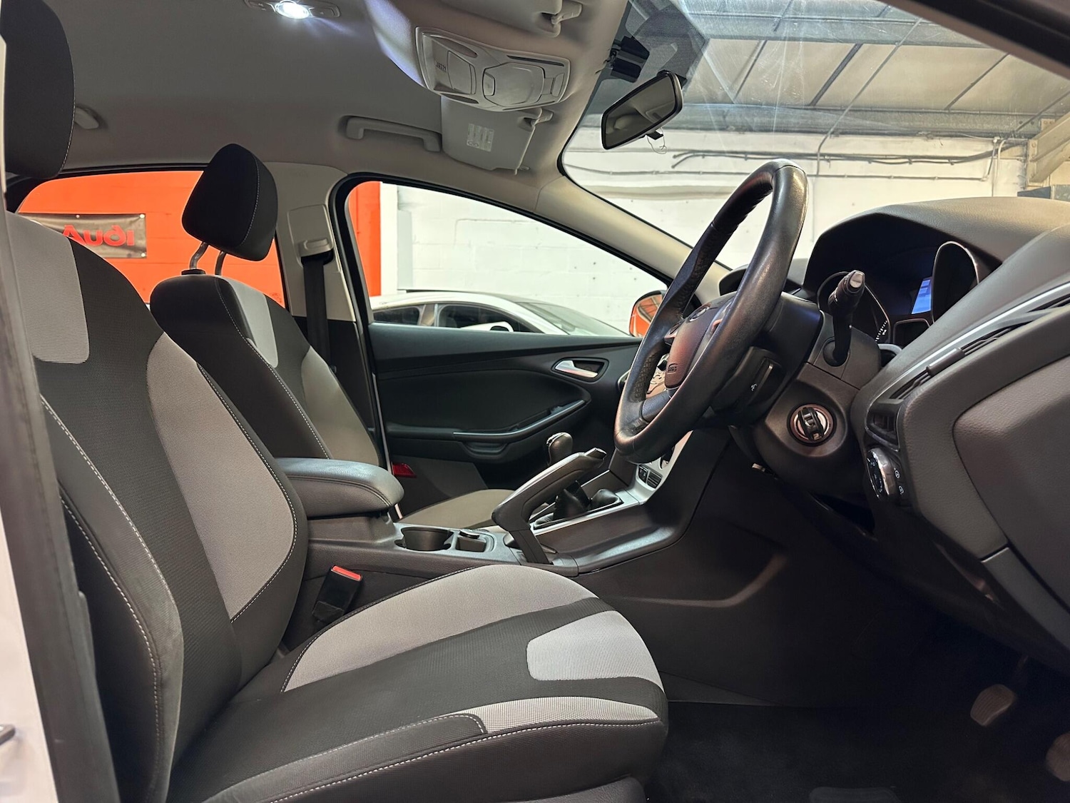 Used Ford Focus 2011 for sale - 78047198: Photo 10