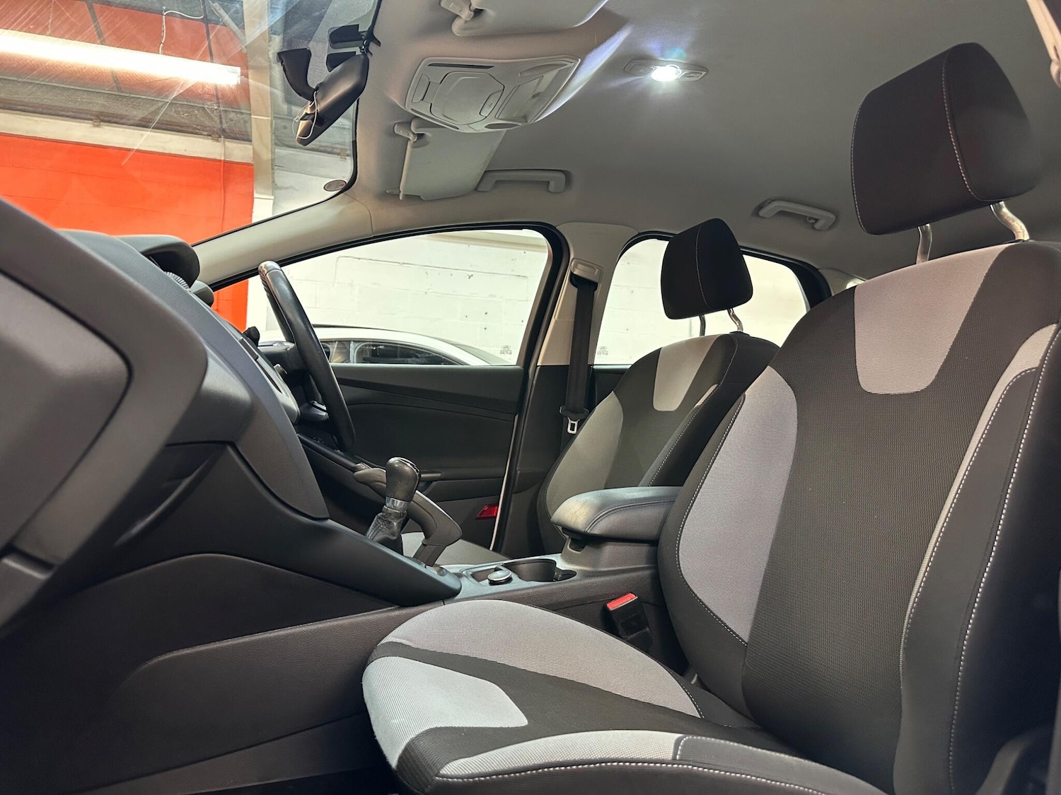 Used Ford Focus 2011 for sale - 78047198: Photo 14