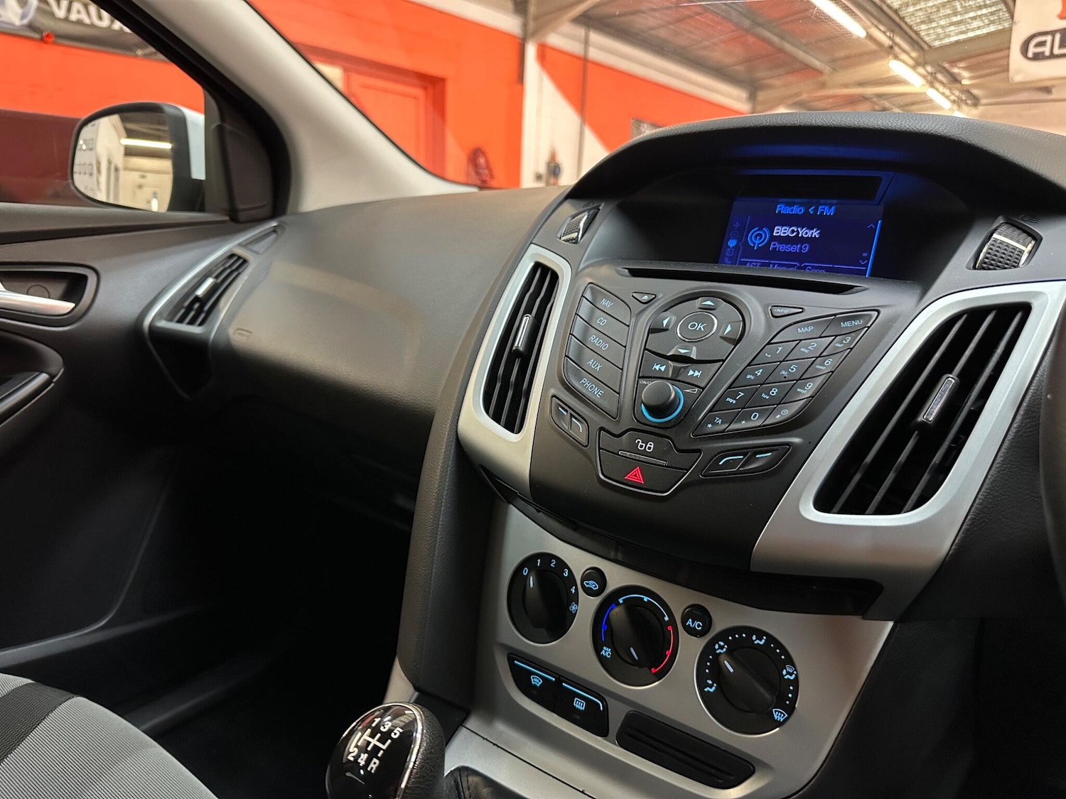 Used Ford Focus 2011 for sale - 78047198: Photo 21