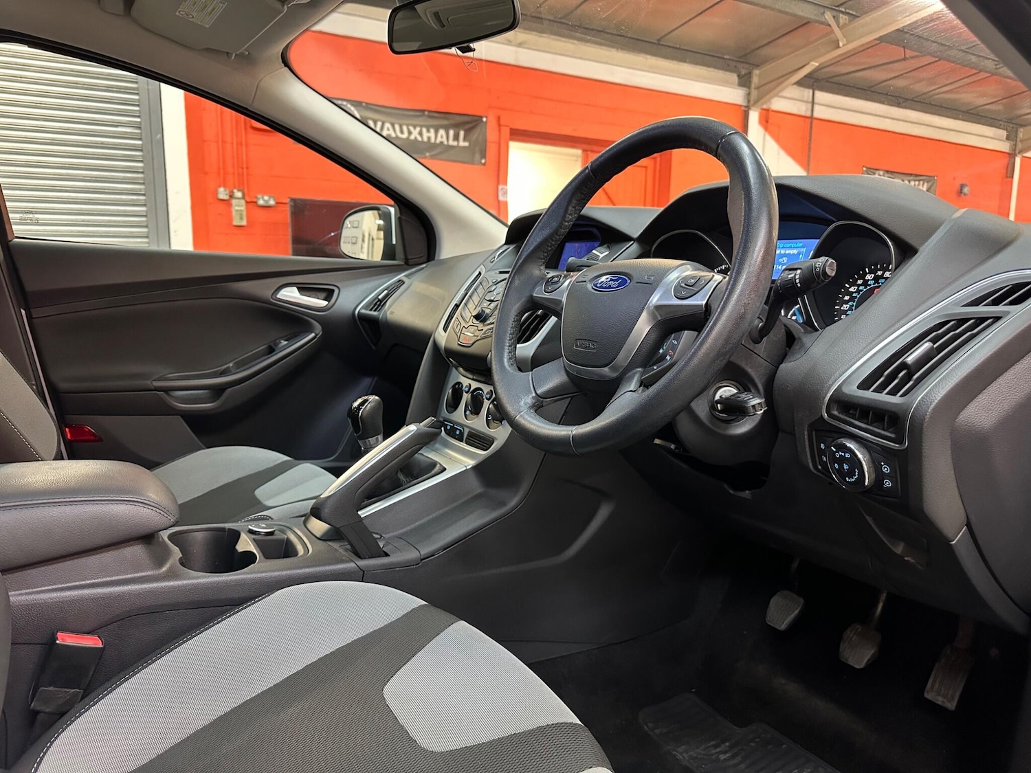 Used Ford Focus 2011 for sale - 78047198: Photo 9