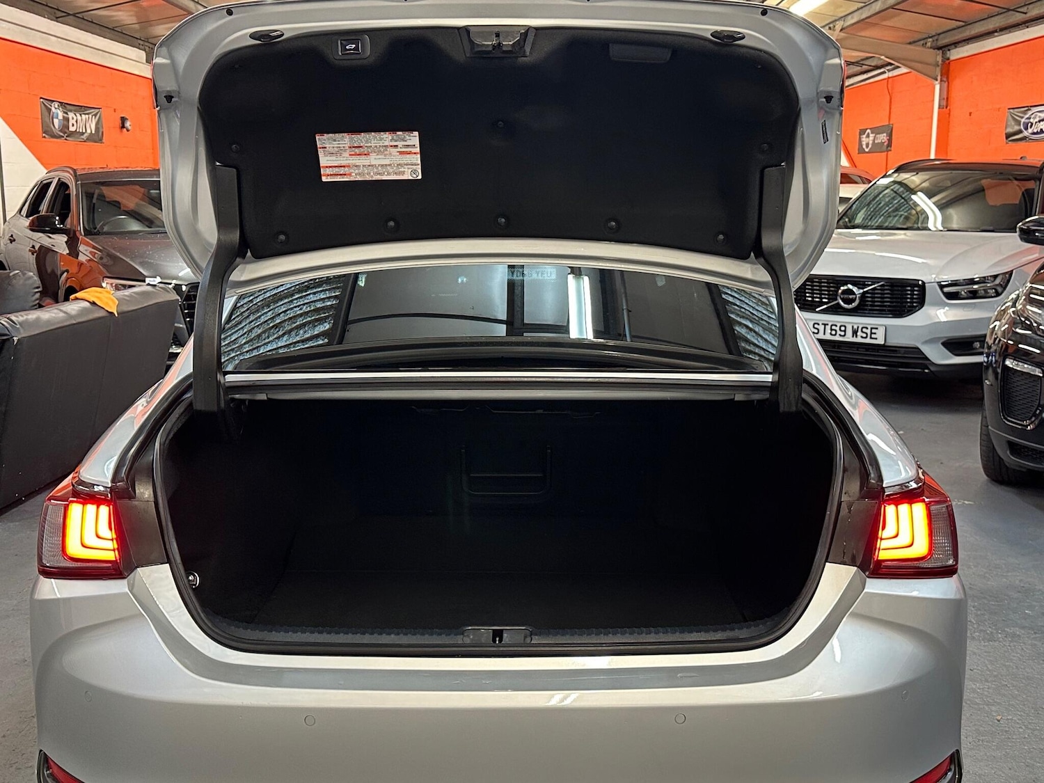 Used Lexus ES 2019 for sale - 76866119: Photo 10