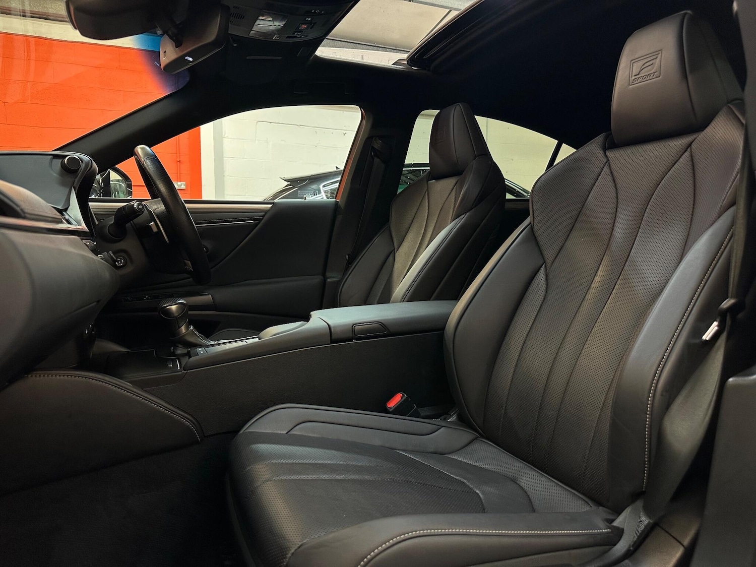 Used Lexus ES 2019 for sale - 76866119: Photo 19