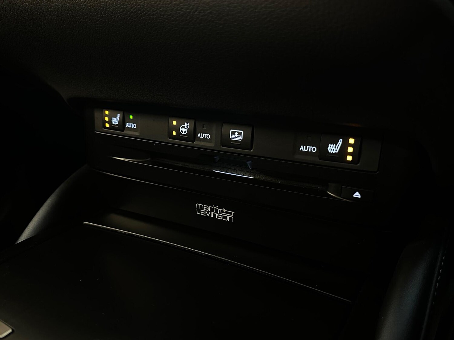 Used Lexus ES 2019 for sale - 76866119: Photo 24