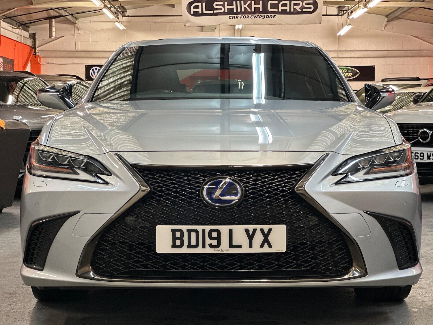 Used Lexus ES 2019 for sale - 76866119: Photo 4
