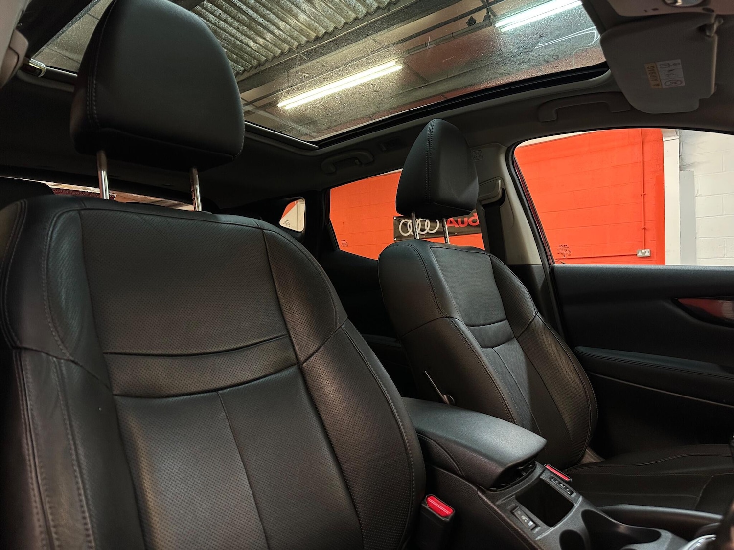 Used Nissan Qashqai 2015 for sale - 76752469: Photo 16