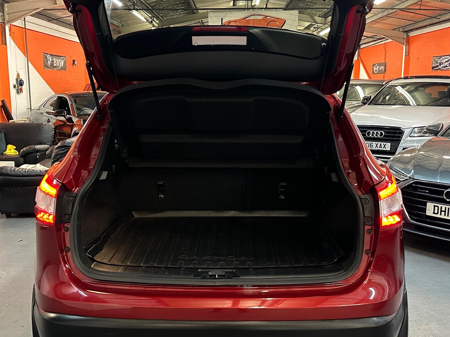 Used Nissan Qashqai 2015 for sale - 76752469: Photo 19