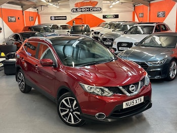 Used Nissan Qashqai 2015 for sale - 76752469: Photo