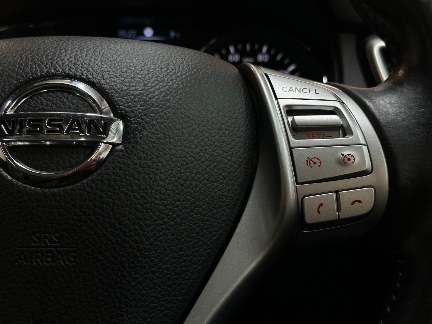 Used Nissan Qashqai 2015 for sale - 76752469: Photo 31