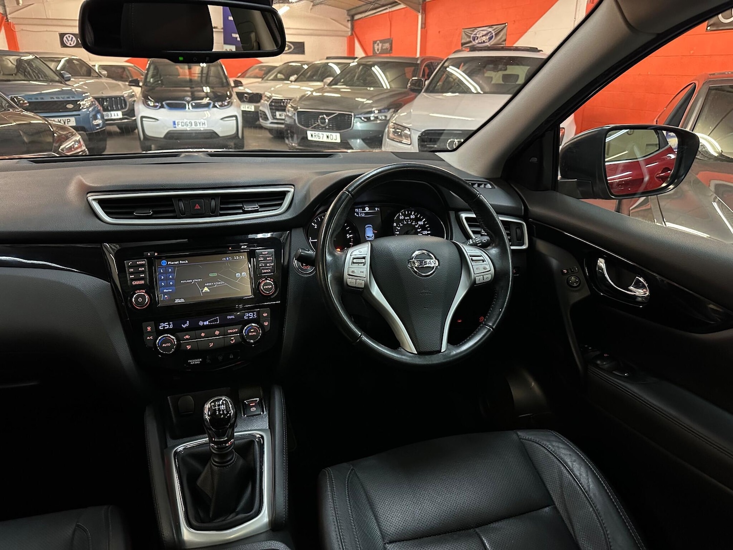 Used Nissan Qashqai 2015 for sale - 76752469: Photo 42