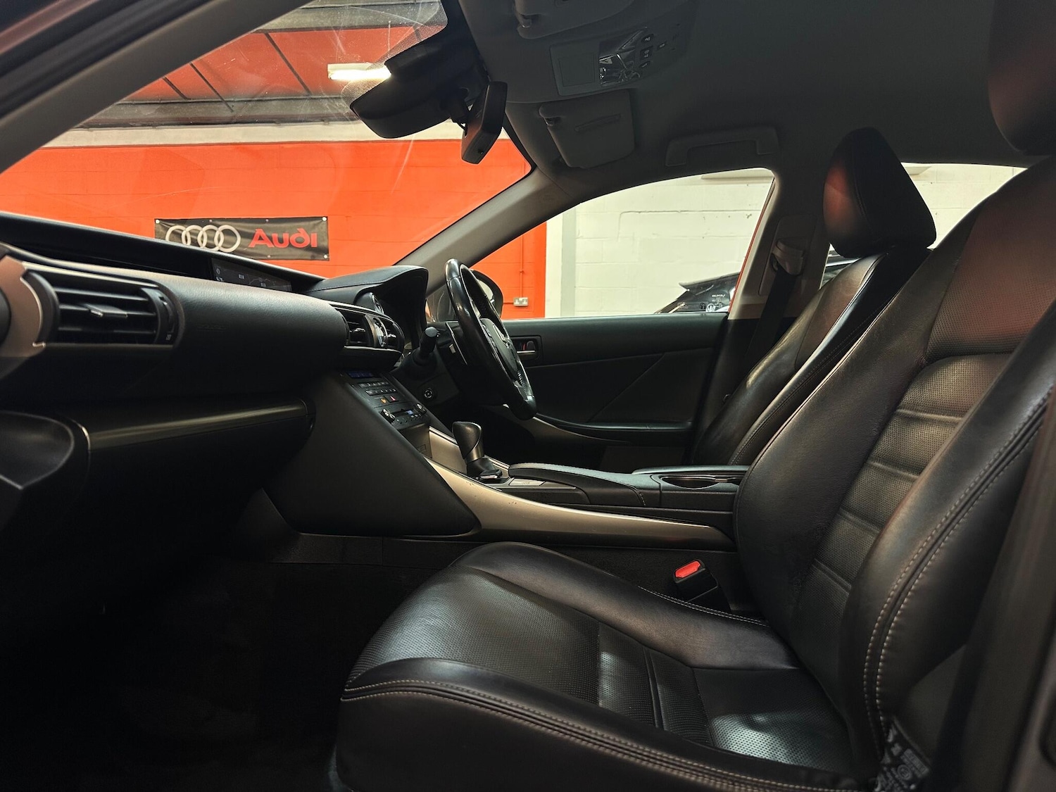 Used Lexus IS 2019 for sale - 76666498: Photo 14