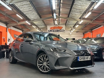 2019 (68) - 300h 4dr CVT Auto [Premium Pack]