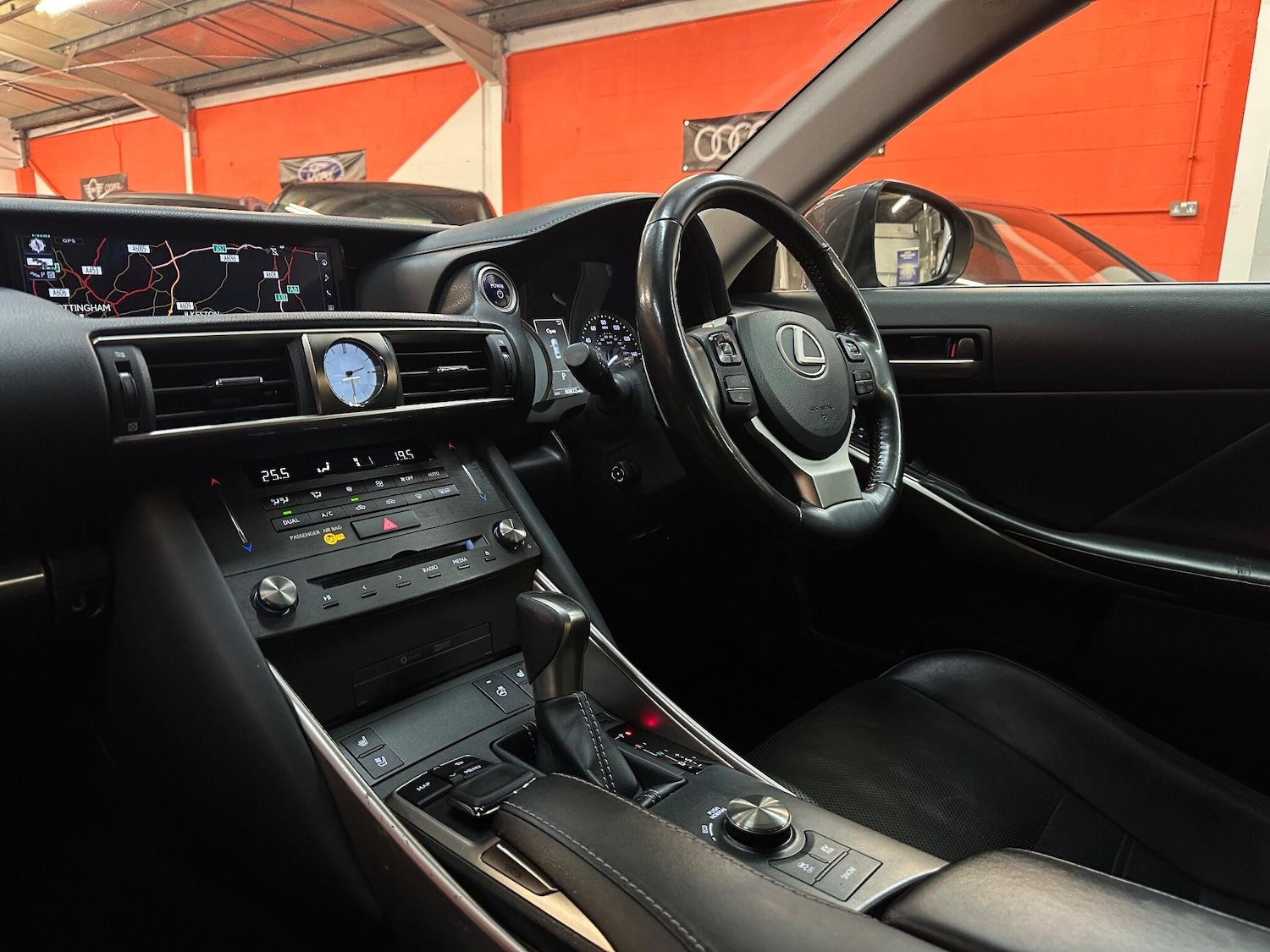 Used Lexus IS 2019 for sale - 76666498: Photo 23