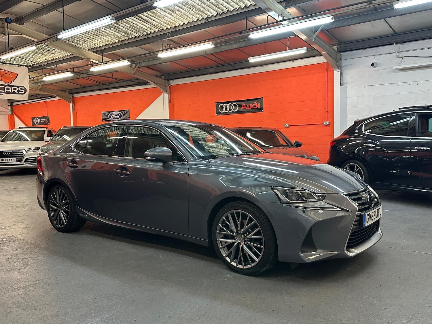 Used Lexus IS 2019 for sale - 76666498: Photo 3