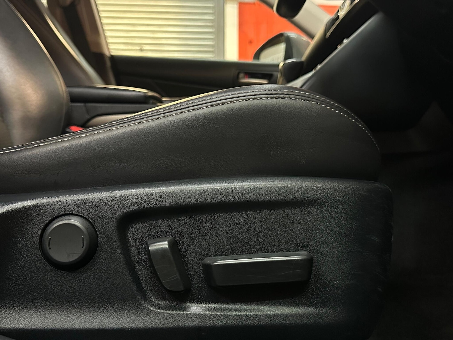 Used Lexus IS 2019 for sale - 76666498: Photo 36