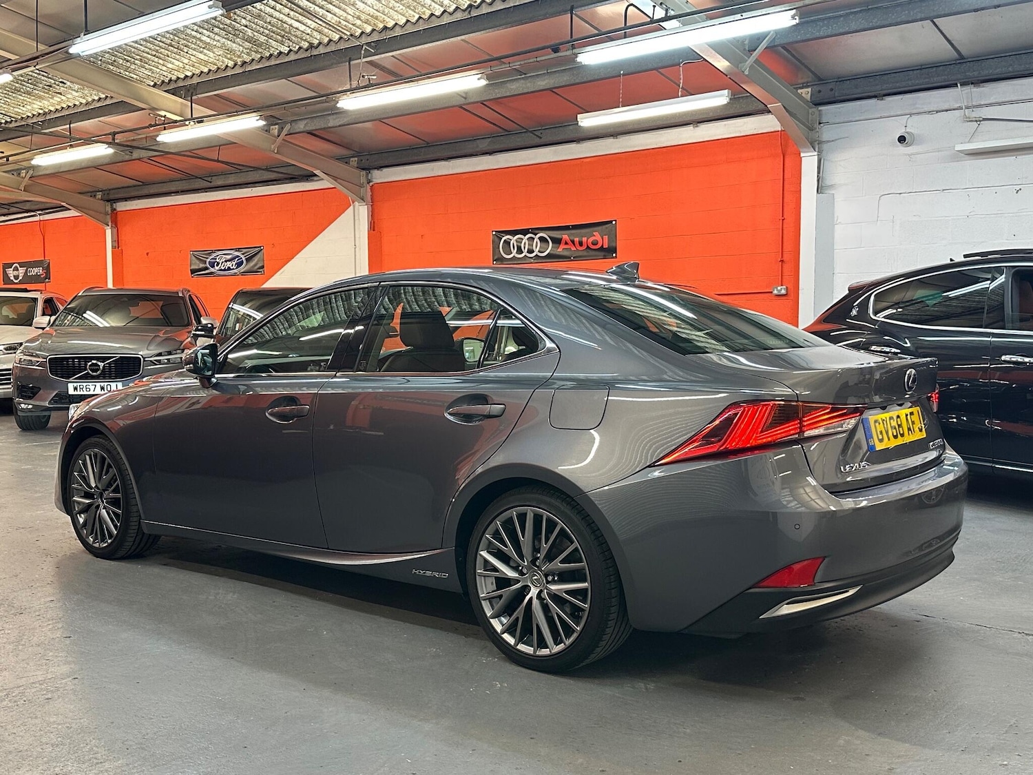 Used Lexus IS 2019 for sale - 76666498: Photo 6
