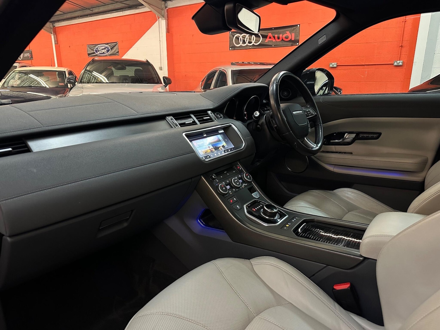 Used Land Rover Range Rover Evoque 2018 for sale - 76913455: Photo 16