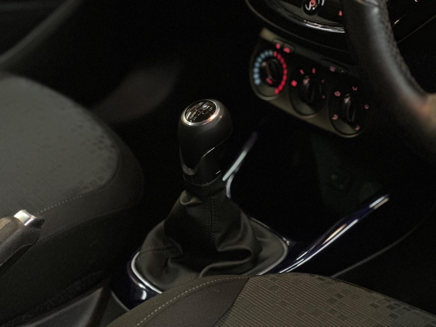 Used Vauxhall ADAM 2014 for sale - 76936346: Photo 23