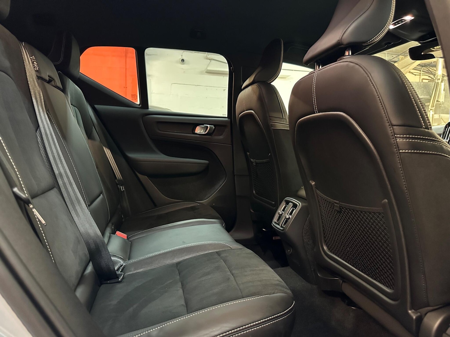 Used Volvo XC40 for sale - 76993279: Photo 17