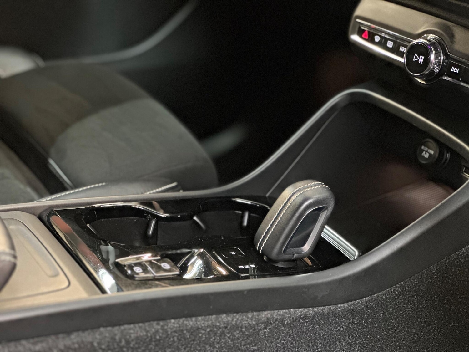 Used Volvo XC40 for sale - 76993279: Photo 20