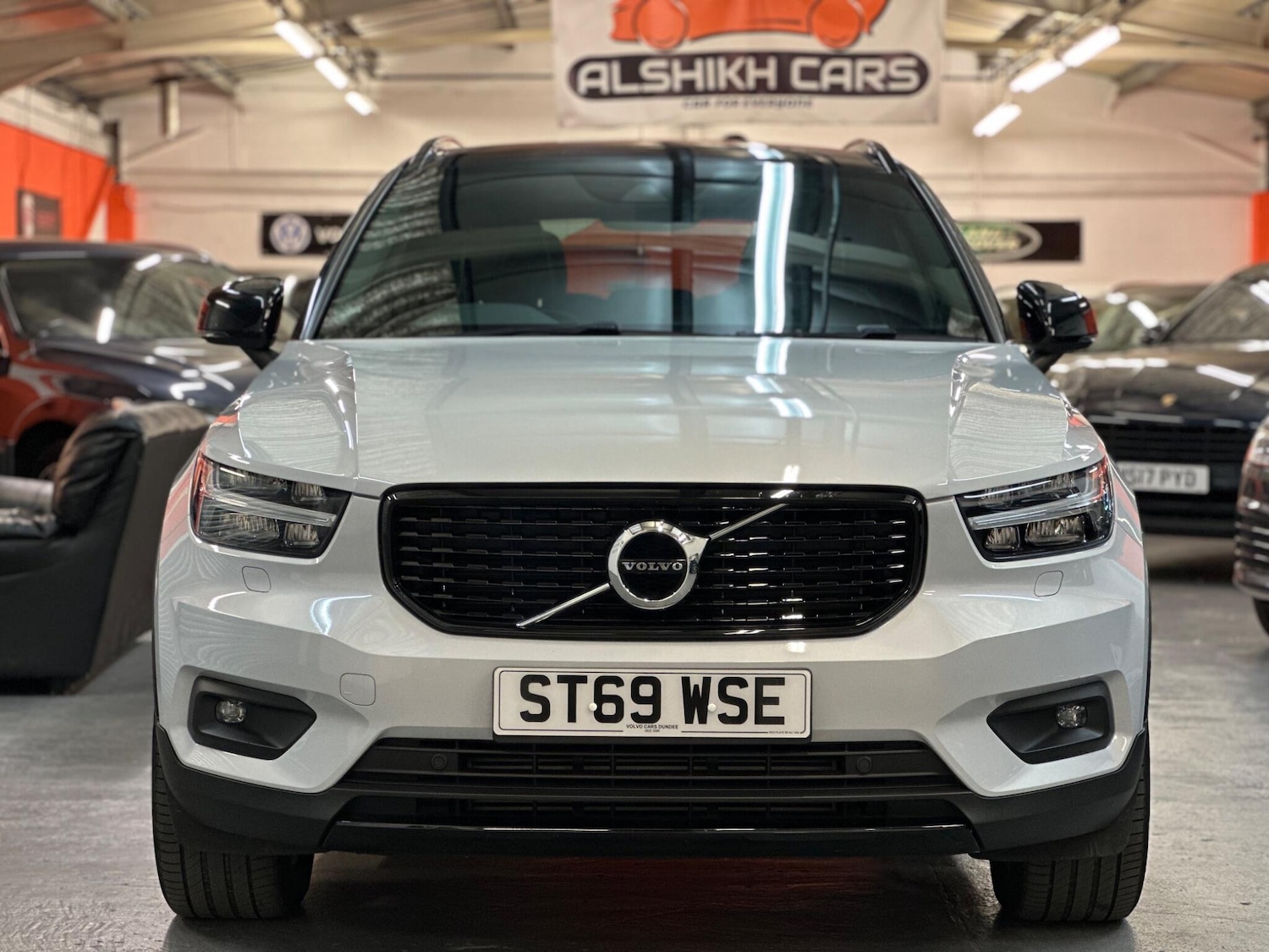Used Volvo XC40 for sale - 76993279: Photo 4