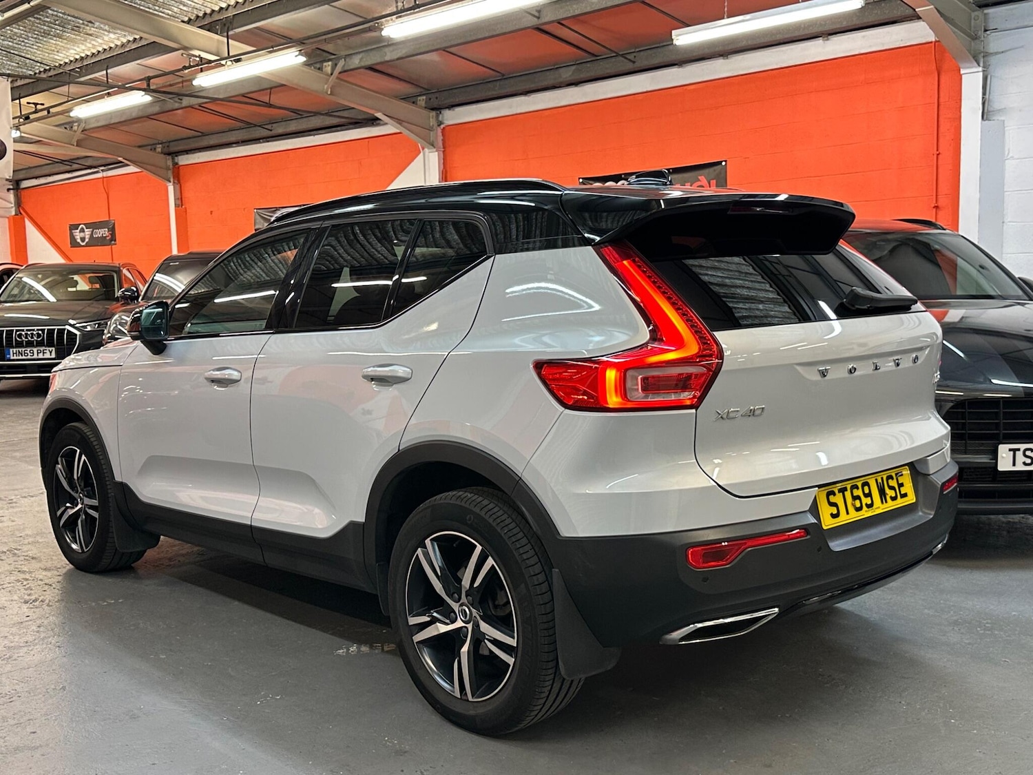 Used Volvo XC40 for sale - 76993279: Photo 6