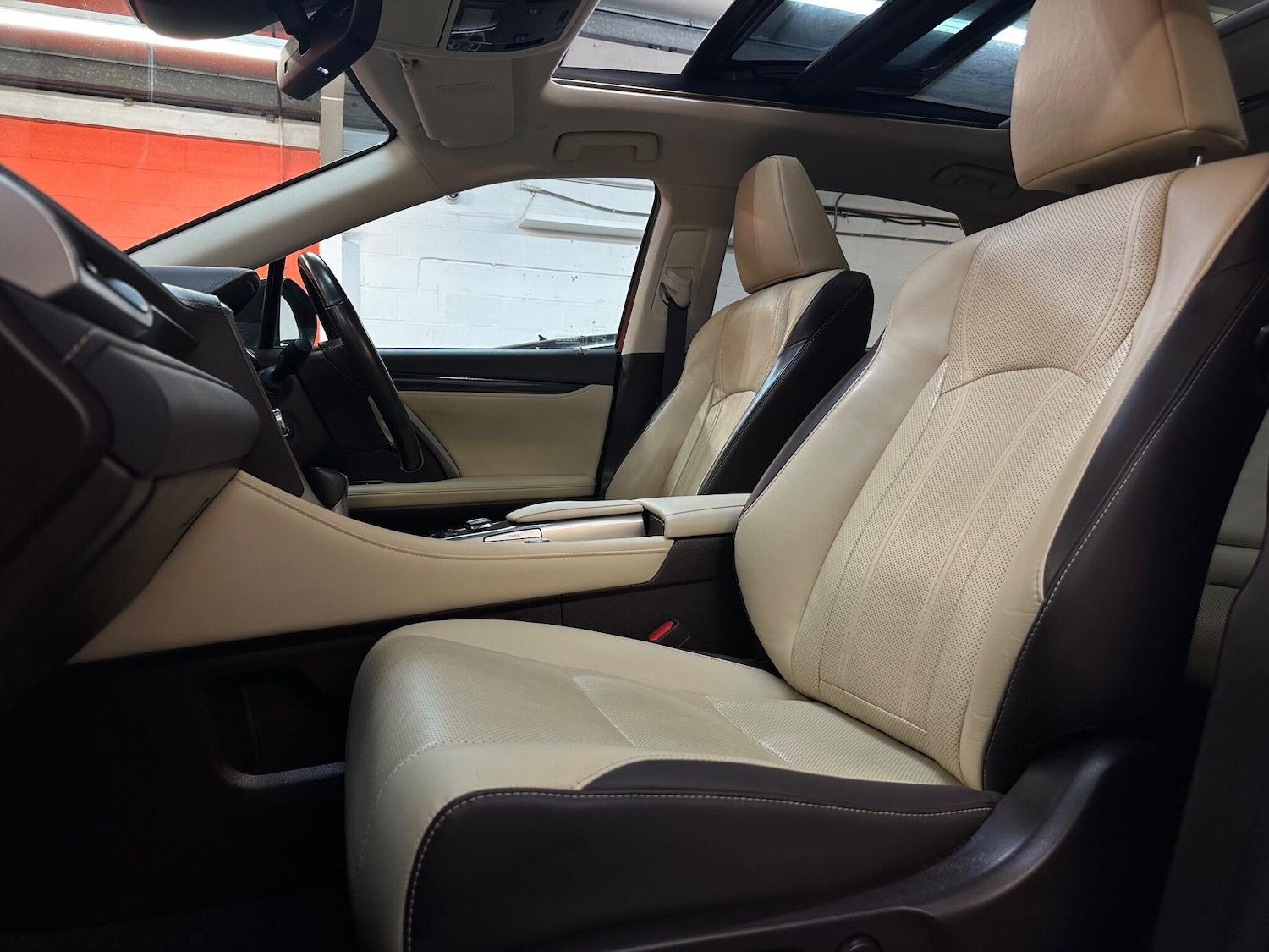 Used Lexus RX for sale - 76886715: Photo 17