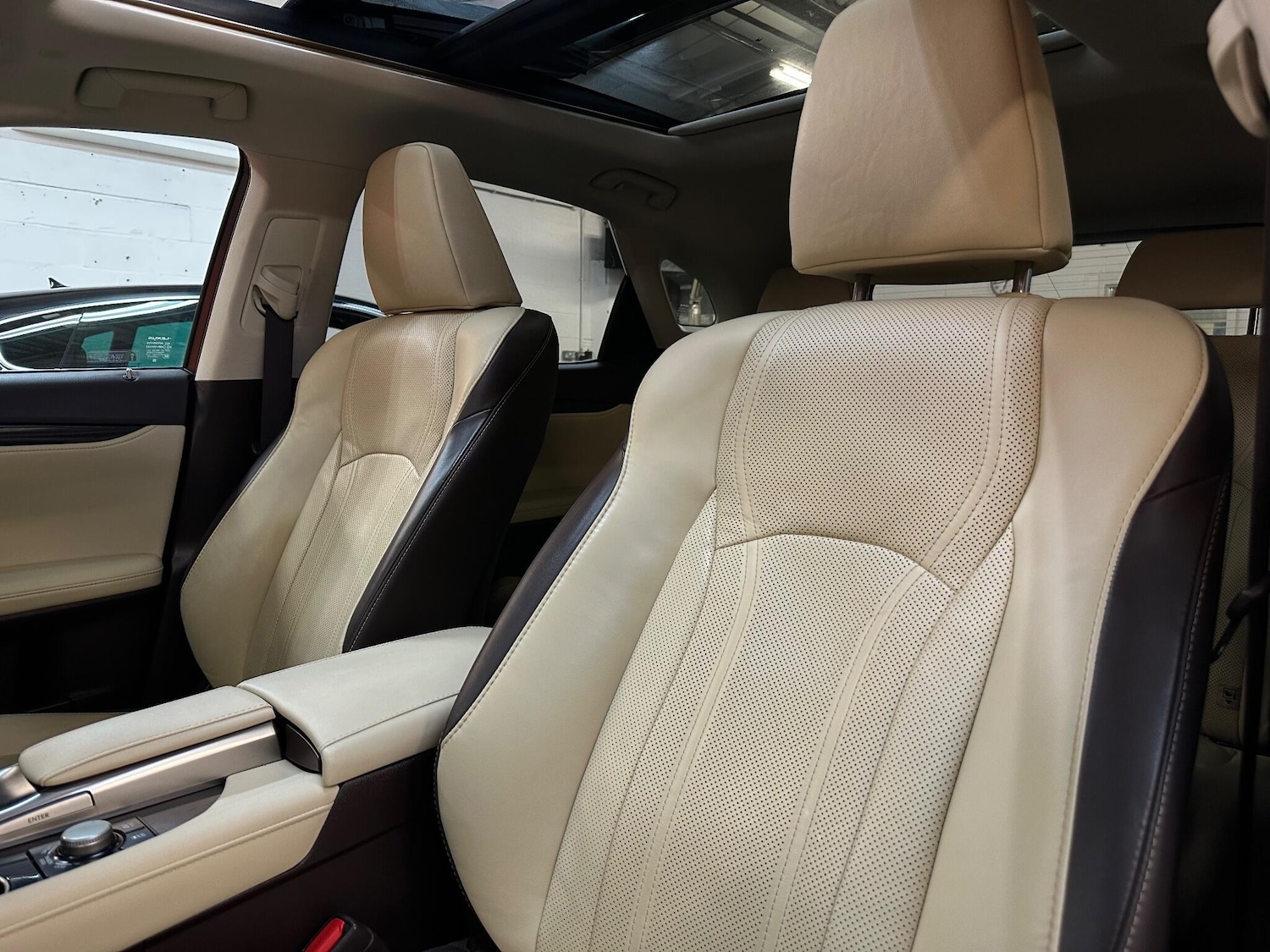 Used Lexus RX for sale - 76886715: Photo 18