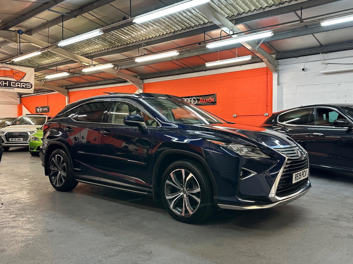 Used Lexus RX for sale - 76886715: Photo 4