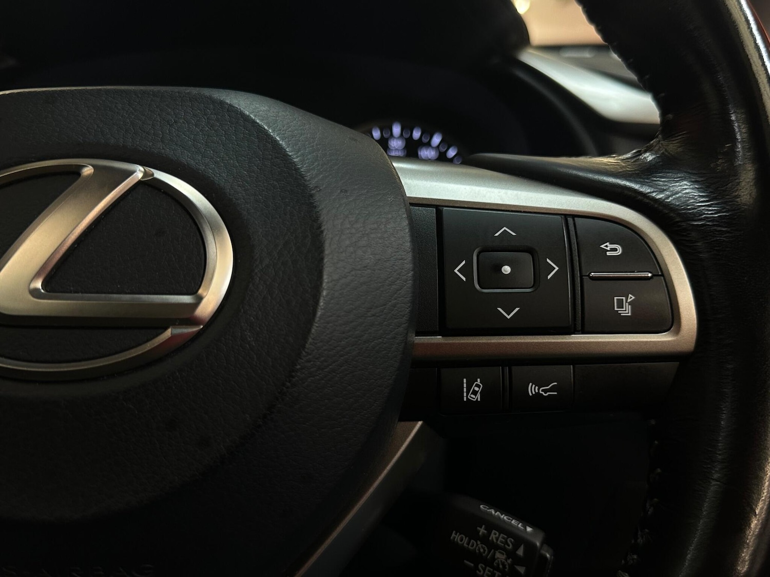 Used Lexus RX for sale - 76752454: Photo 35