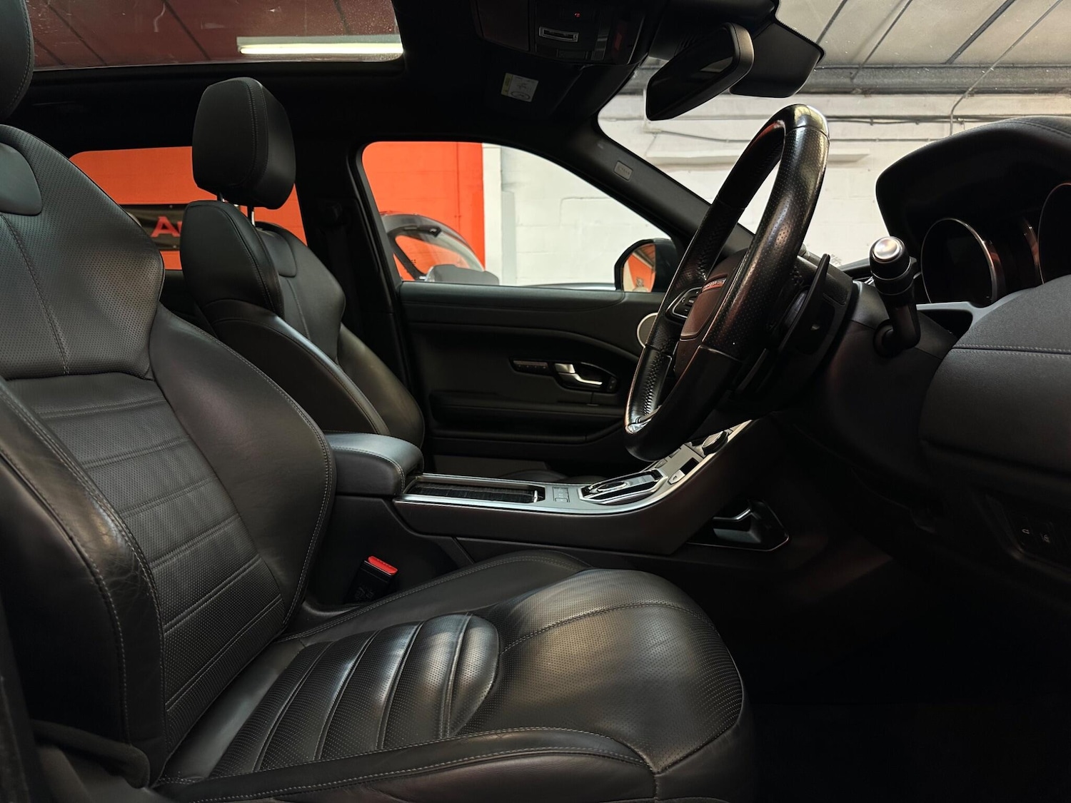 Used Land Rover Range Rover Evoque 2018 for sale - 77853591: Photo 10