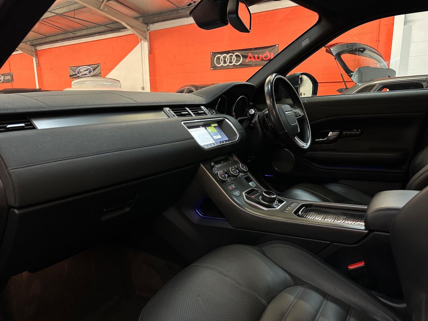 Used Land Rover Range Rover Evoque 2018 for sale - 77853591: Photo 12