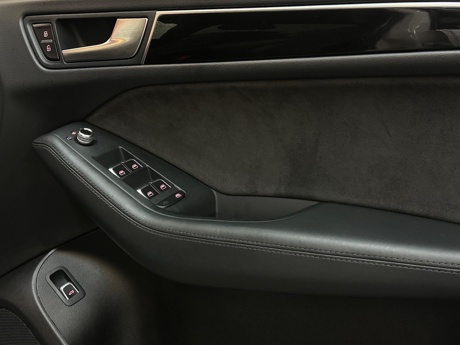 Used Audi Q5 2016 for sale - 76377942: Photo 32