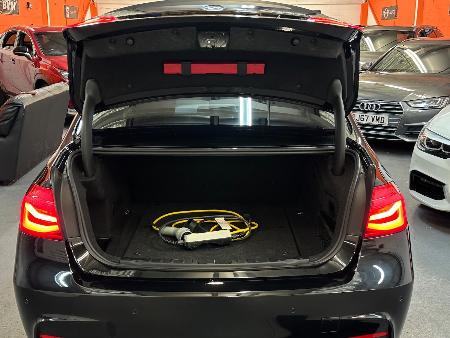 Used BMW 3 Series 2017 for sale - 76689498: Photo 19