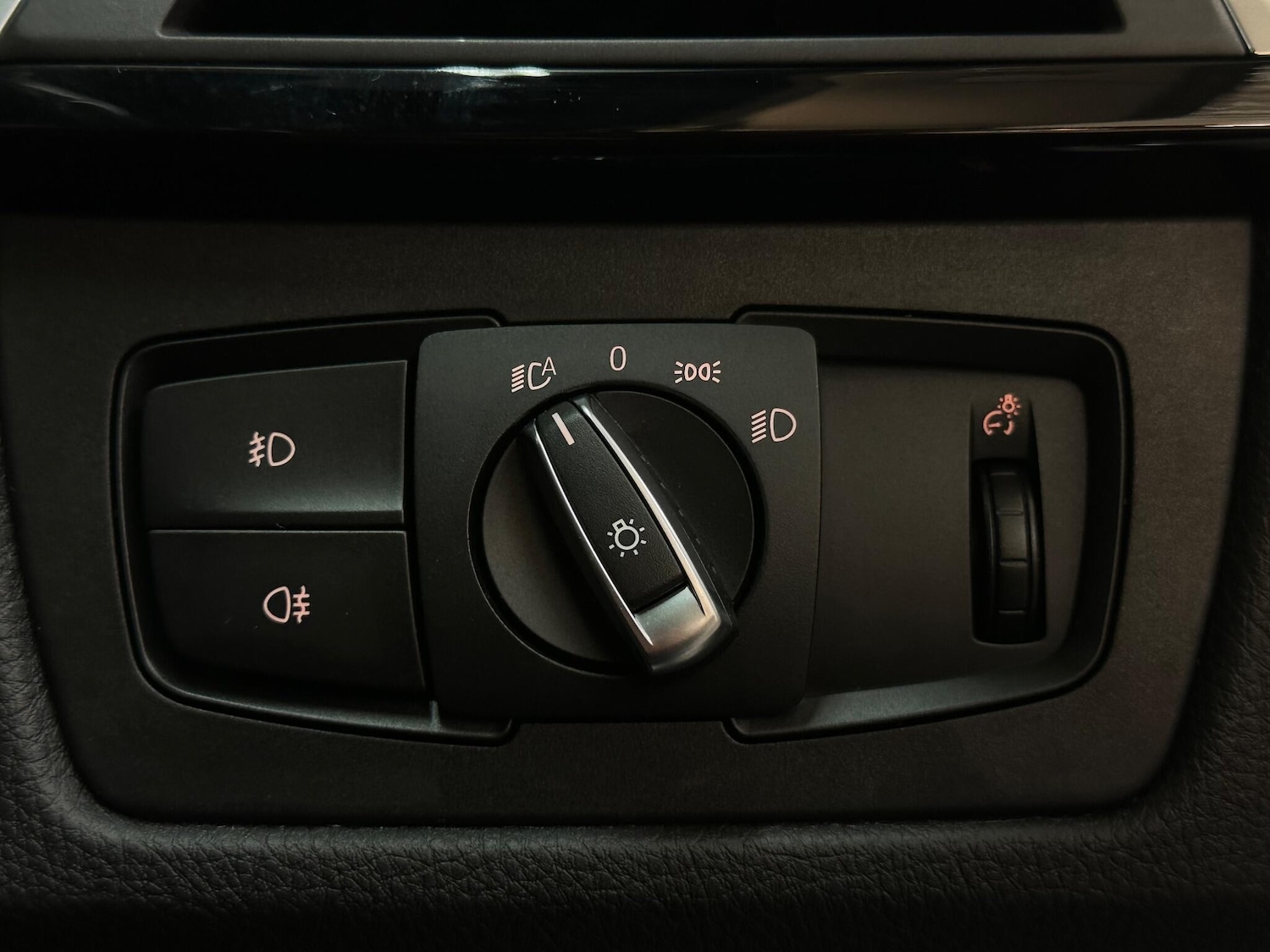 Used BMW 3 Series 2017 for sale - 76689498: Photo 33