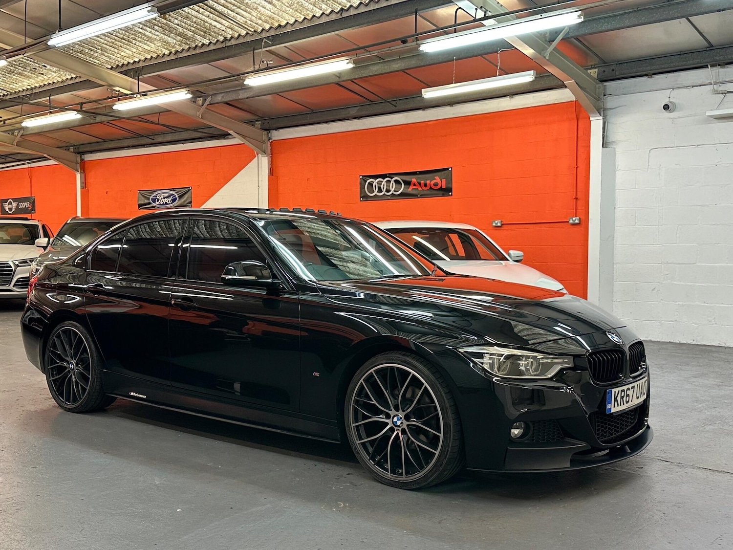 Used BMW 3 Series 2017 for sale - 76689498: Photo 4