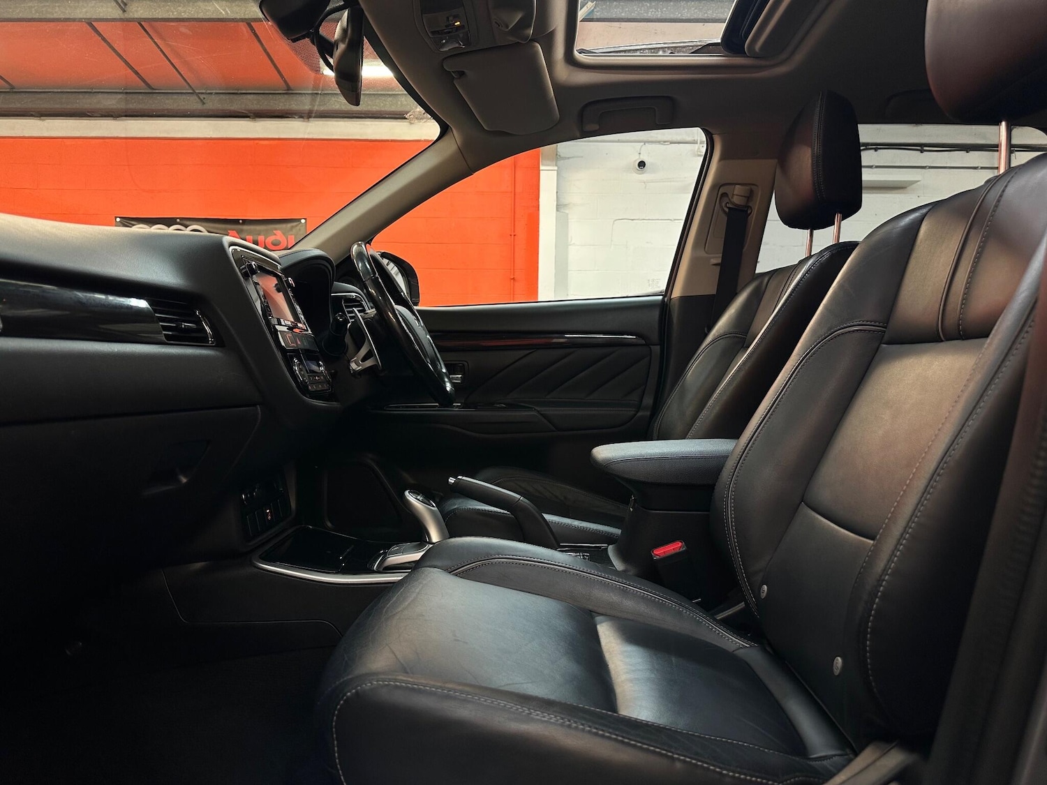 Used Mitsubishi Outlander 2016 for sale - 76886481: Photo 17