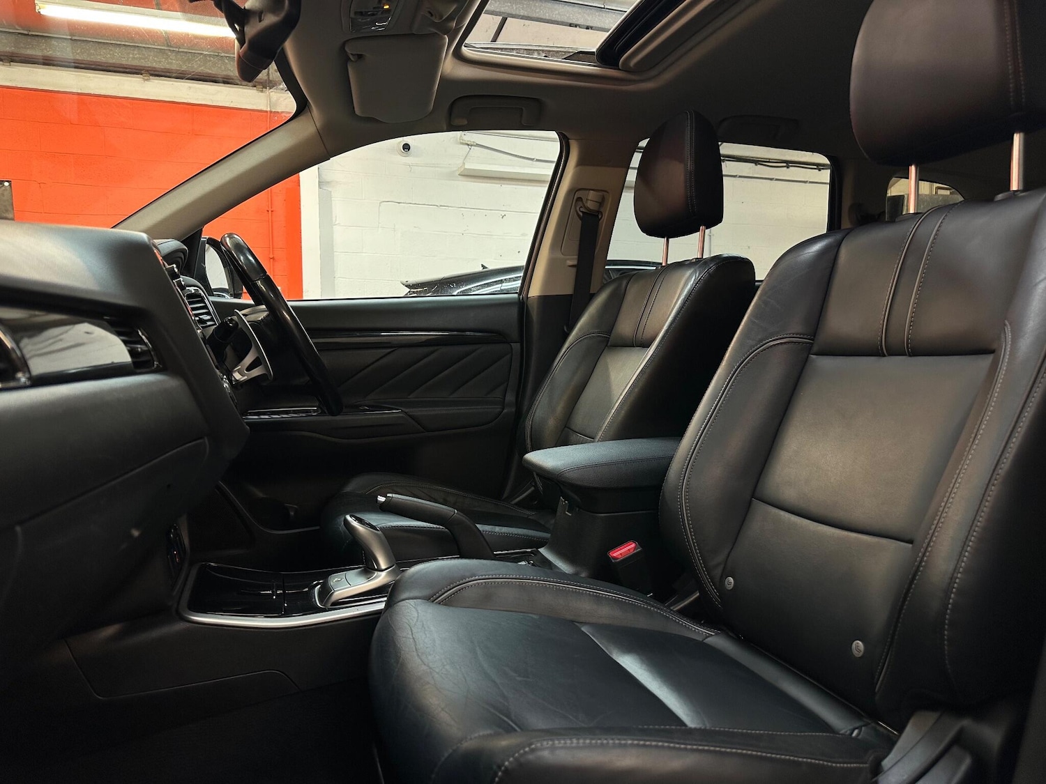 Used Mitsubishi Outlander 2016 for sale - 76886481: Photo 18